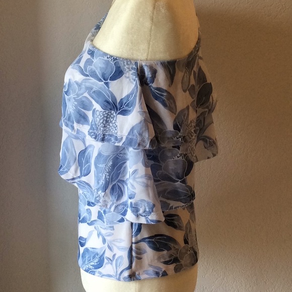 White House Black Market One Shoulder Top - Picture 2 of 8